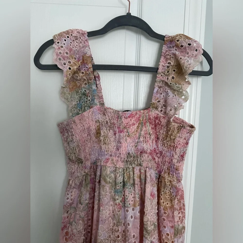 Beautiful Women’s pastel eyelet wide leg jumpsuit. Size Small. The Post Boutique - Picture 6 of 6